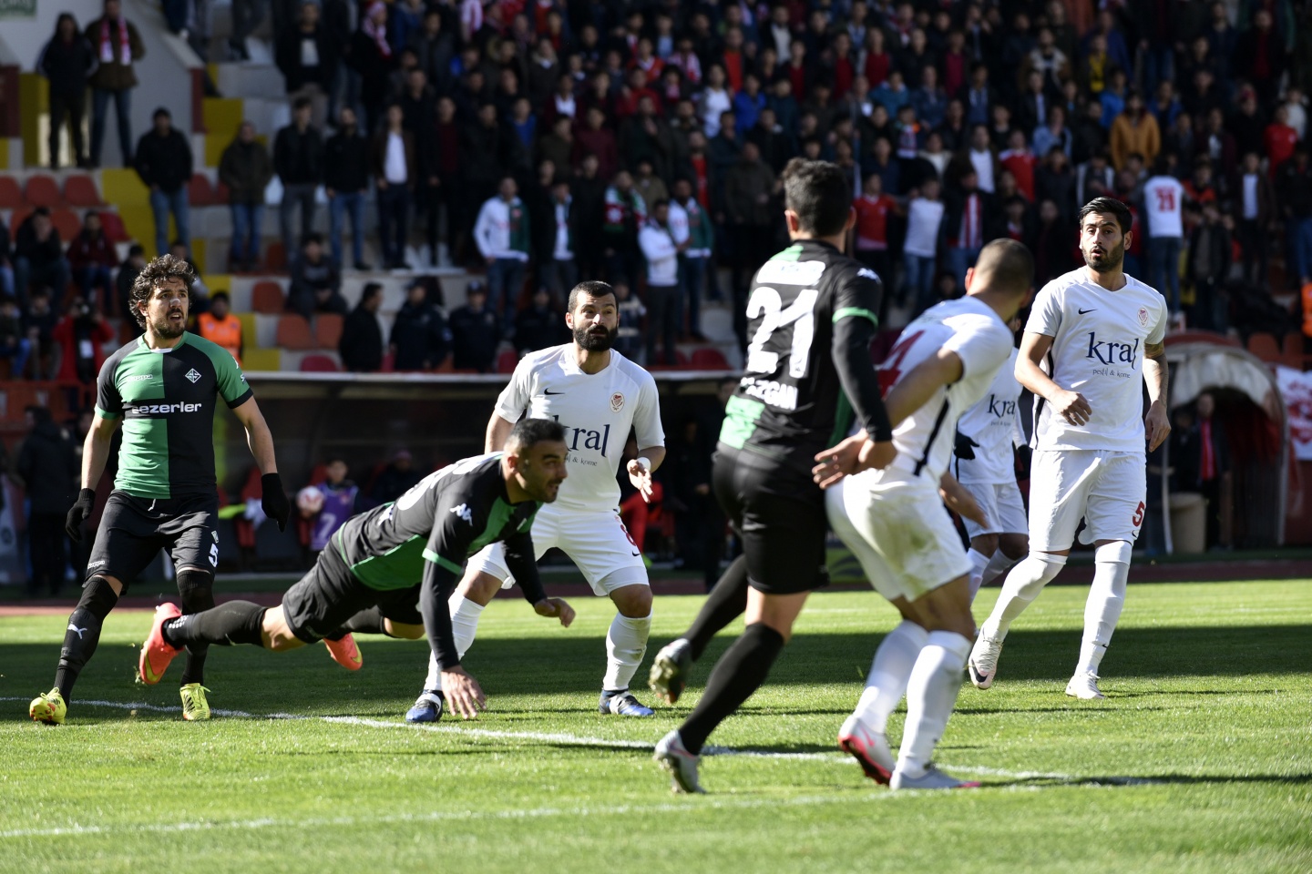 Gümüş Sakarya'yı da aştı: 1-0 38