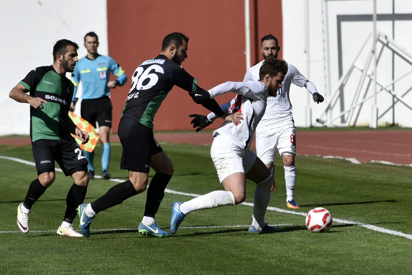 Gümüş Sakarya'yı da aştı: 1-0 37