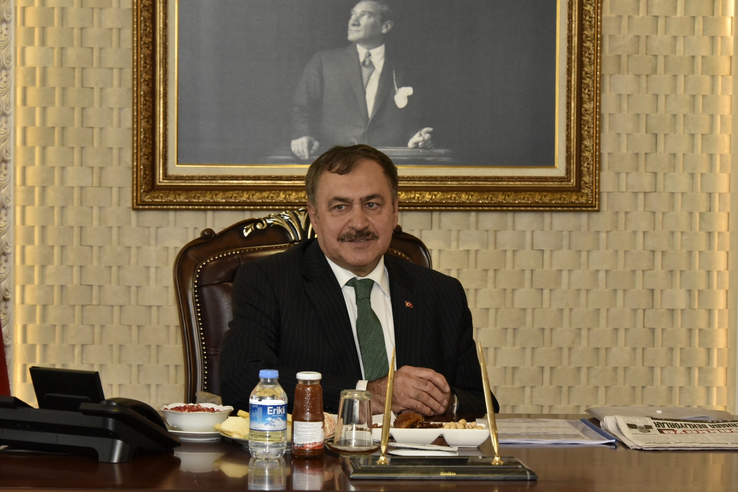 Bakan Eroğlu AK Parti teşkilatını ziyaret etti 57