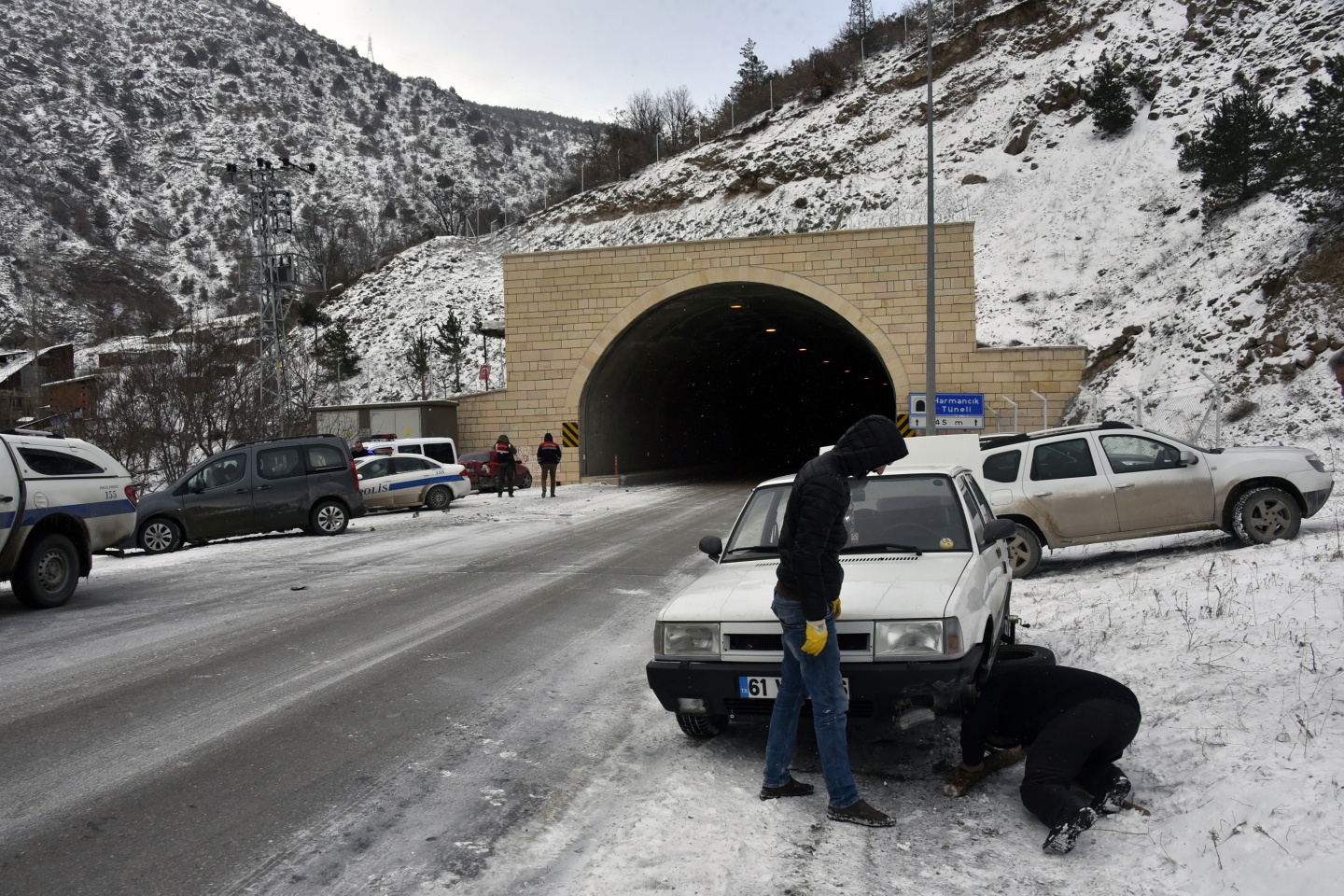 Gümüşhane’de kış lastiği faciası: 1 ölü 5