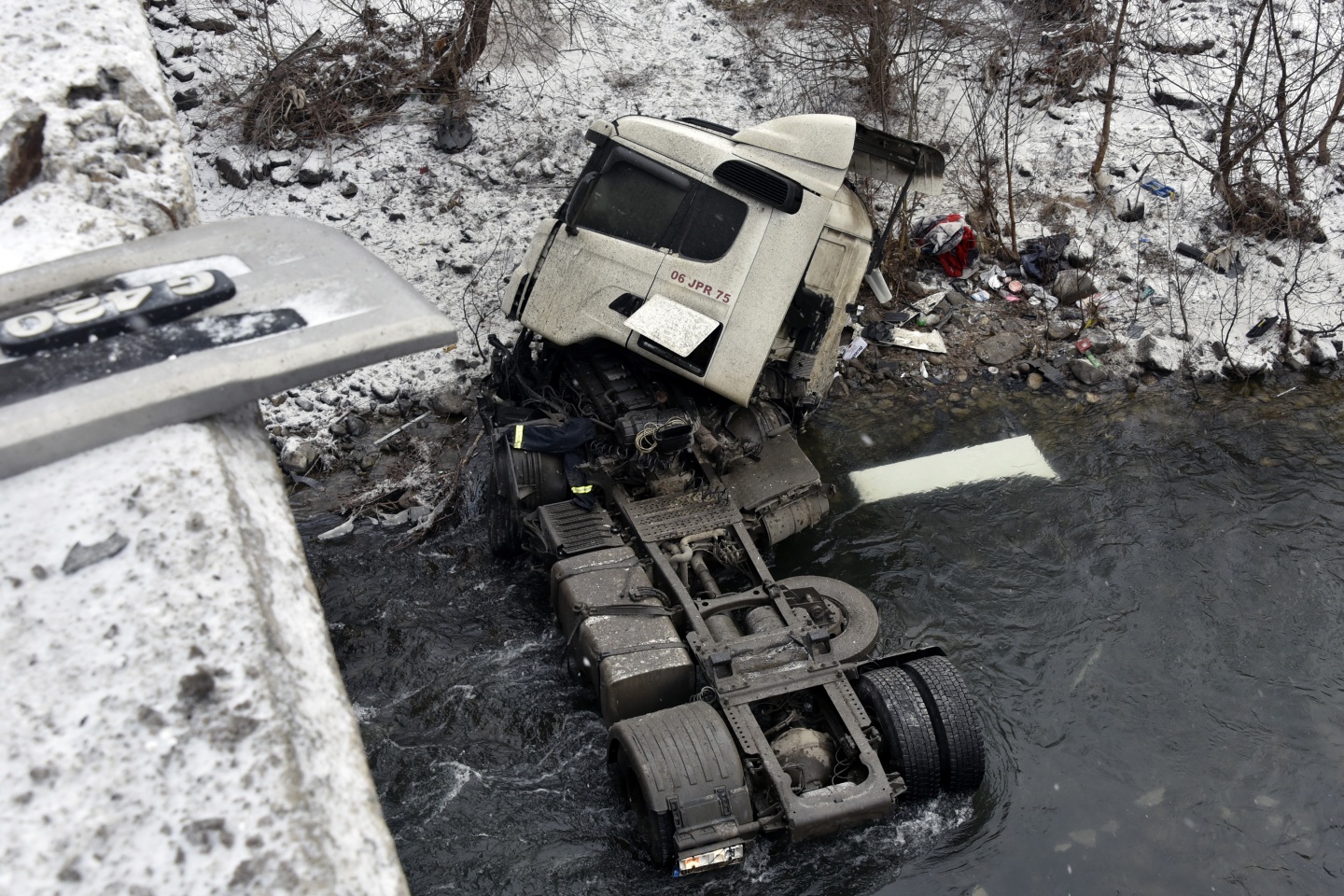 Gümüşhane’de kış lastiği faciası: 1 ölü 1