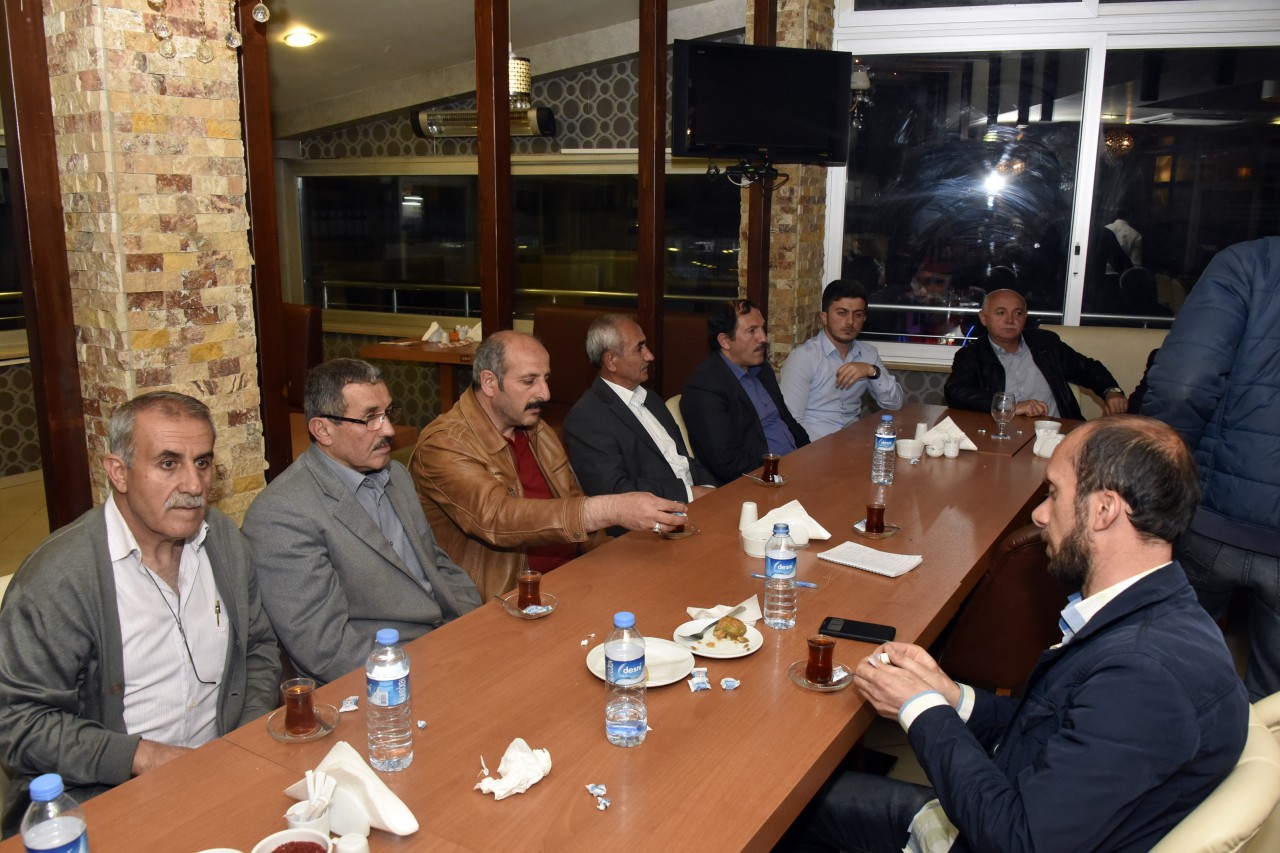 AK Parti Gümüşhane İl Yönetimi iftar programında basınla buluştu 5