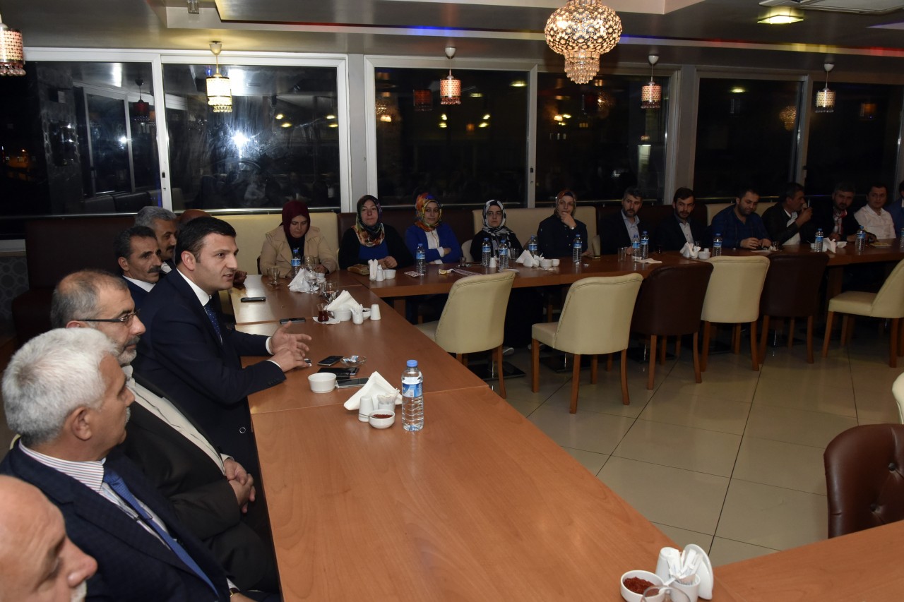 AK Parti Gümüşhane İl Yönetimi iftar programında basınla buluştu 6