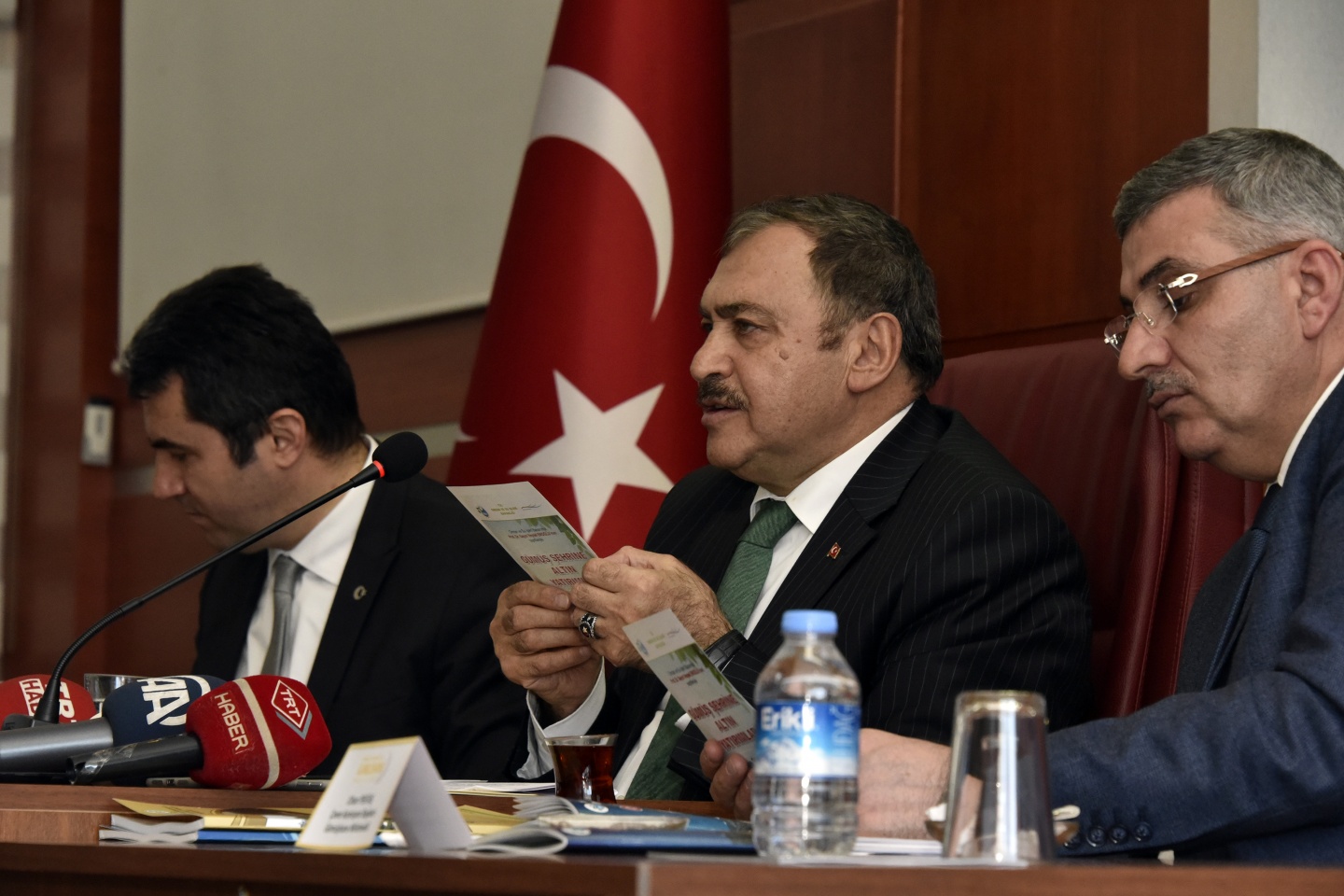 Bakan Eroğlu AK Parti teşkilatını ziyaret etti 16