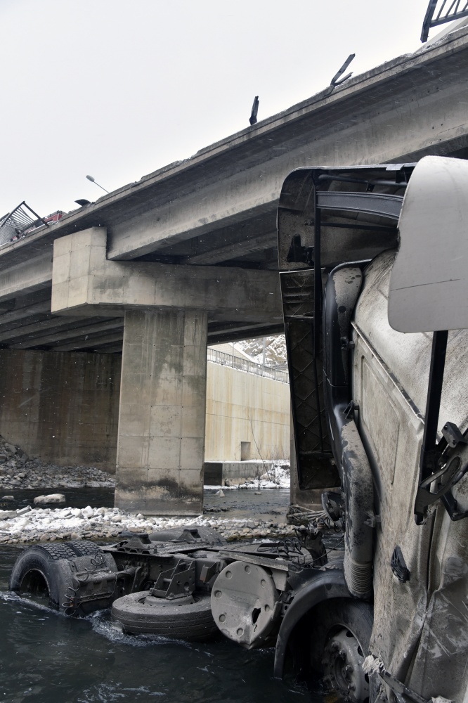 Gümüşhane’de kış lastiği faciası: 1 ölü 16