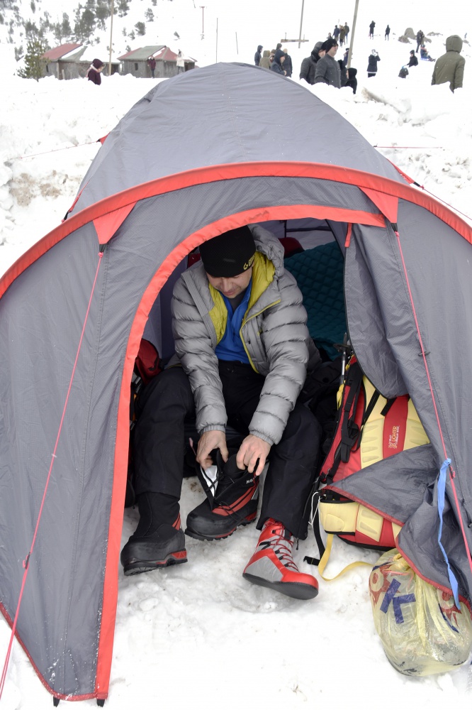 Zigana dağında ağır kış şartlarında hayatta kalmayı öğreniyorlar 15