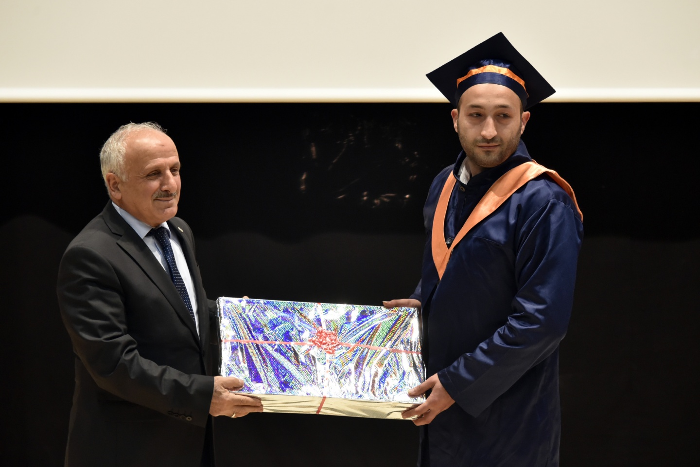 Gümüşhane Üniversitesinde 9.mezuniyet sevinci 23