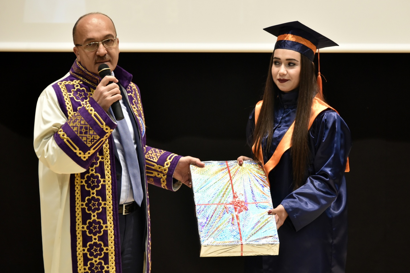 Gümüşhane Üniversitesinde 9.mezuniyet sevinci 30