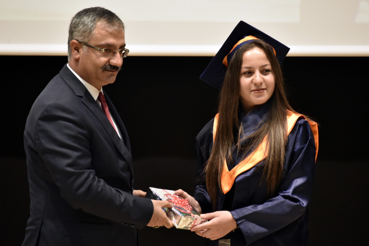 Gümüşhane Üniversitesinde 9.mezuniyet sevinci 13