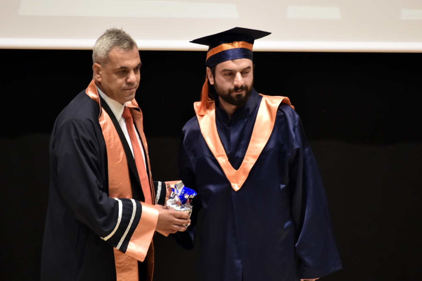 Gümüşhane Üniversitesinde 9.mezuniyet sevinci 15