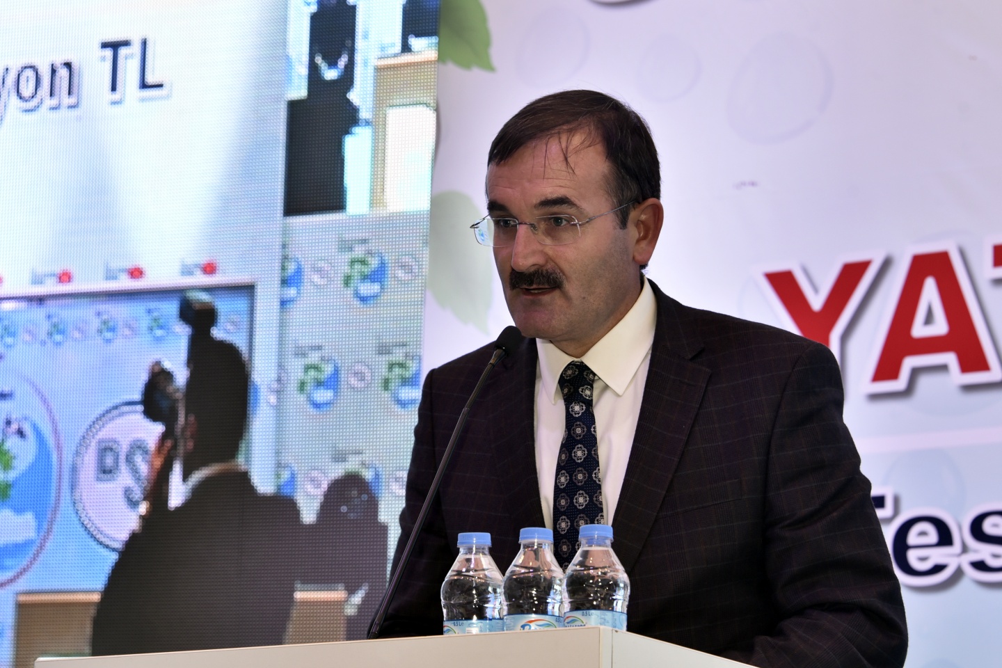 Bakan Eroğlu AK Parti teşkilatını ziyaret etti 84