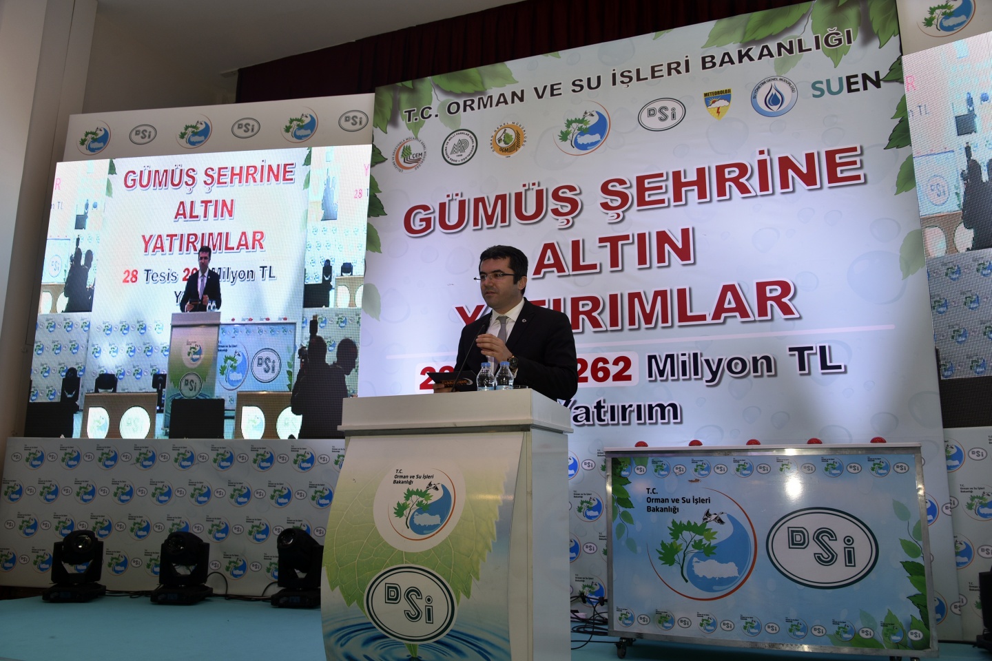 Bakan Eroğlu AK Parti teşkilatını ziyaret etti 77