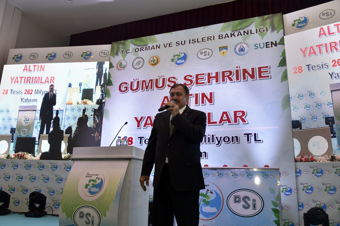 Bakan Eroğlu AK Parti teşkilatını ziyaret etti 35