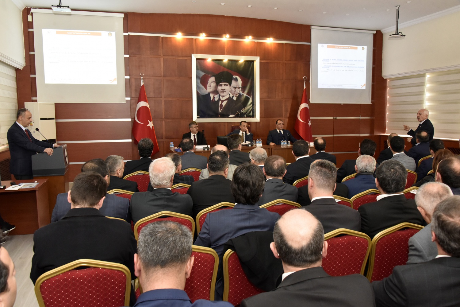 Avrupa’nın en uzun, dünyanın ikinci en uzun karayolu tünelinde yüzde 52 seviyesine ulaşıldı 13