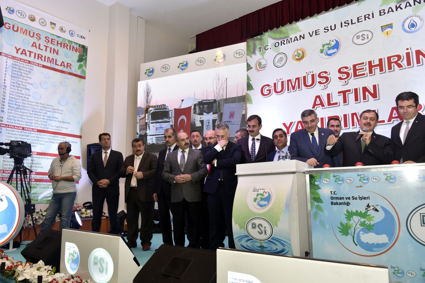 Bakan Eroğlu AK Parti teşkilatını ziyaret etti 40