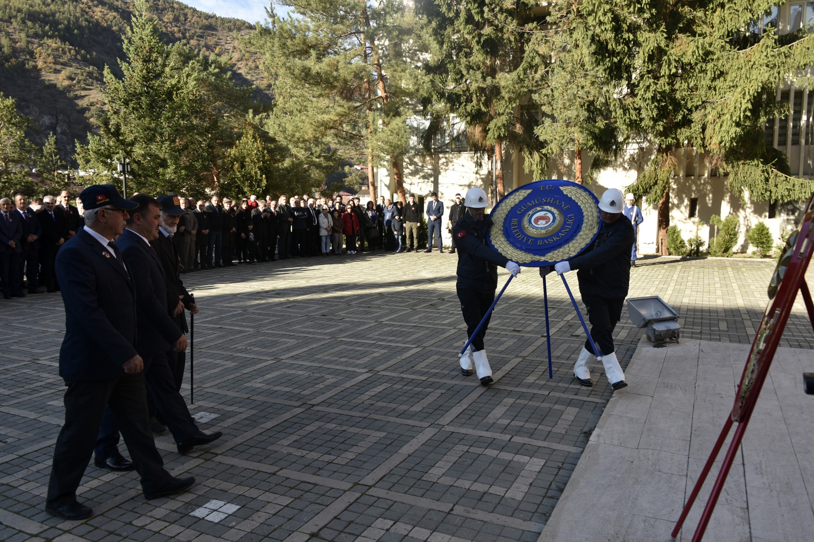 Gazi Mustafa Kemal Atatürk vefatının 81.yılında Gümüşhane’de anıldı 39