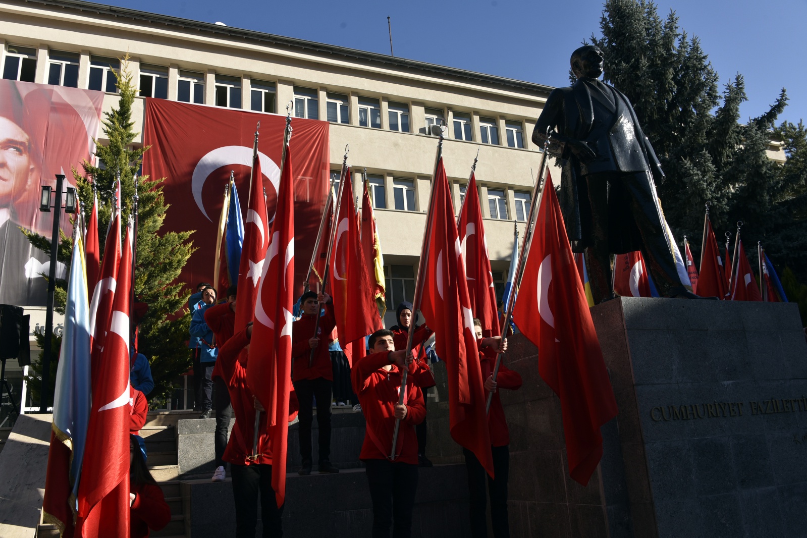 Gazi Mustafa Kemal Atatürk vefatının 81.yılında Gümüşhane’de anıldı 30