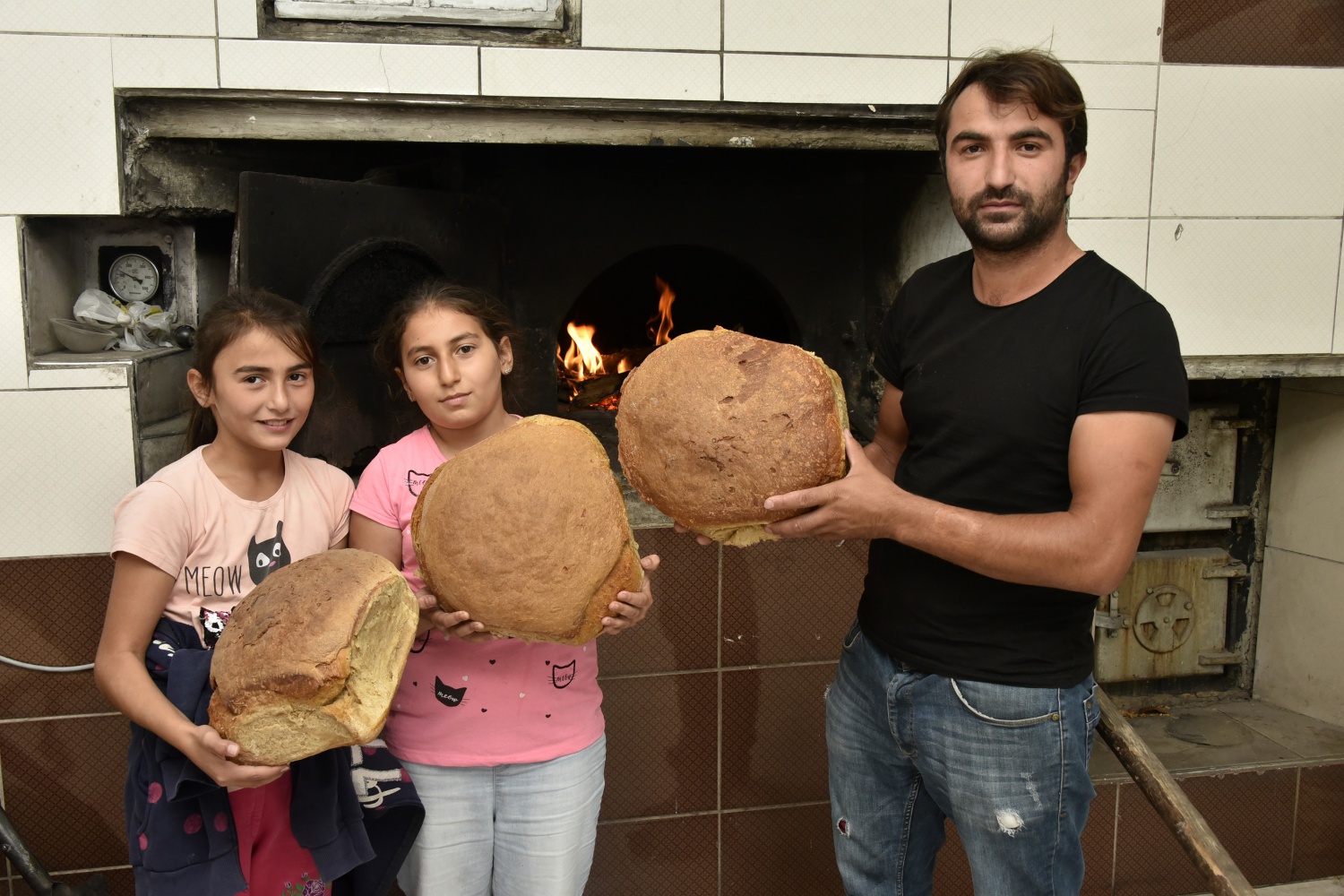 Bu köy buram buram ekmek kokuyor 22