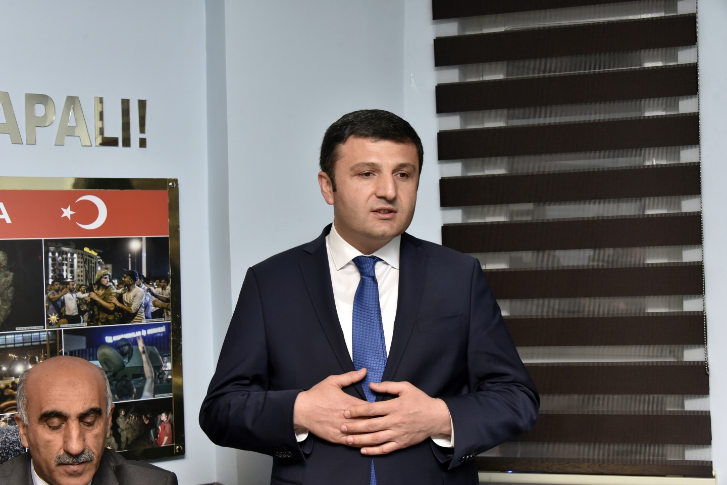 Bakan Eroğlu AK Parti teşkilatını ziyaret etti 79