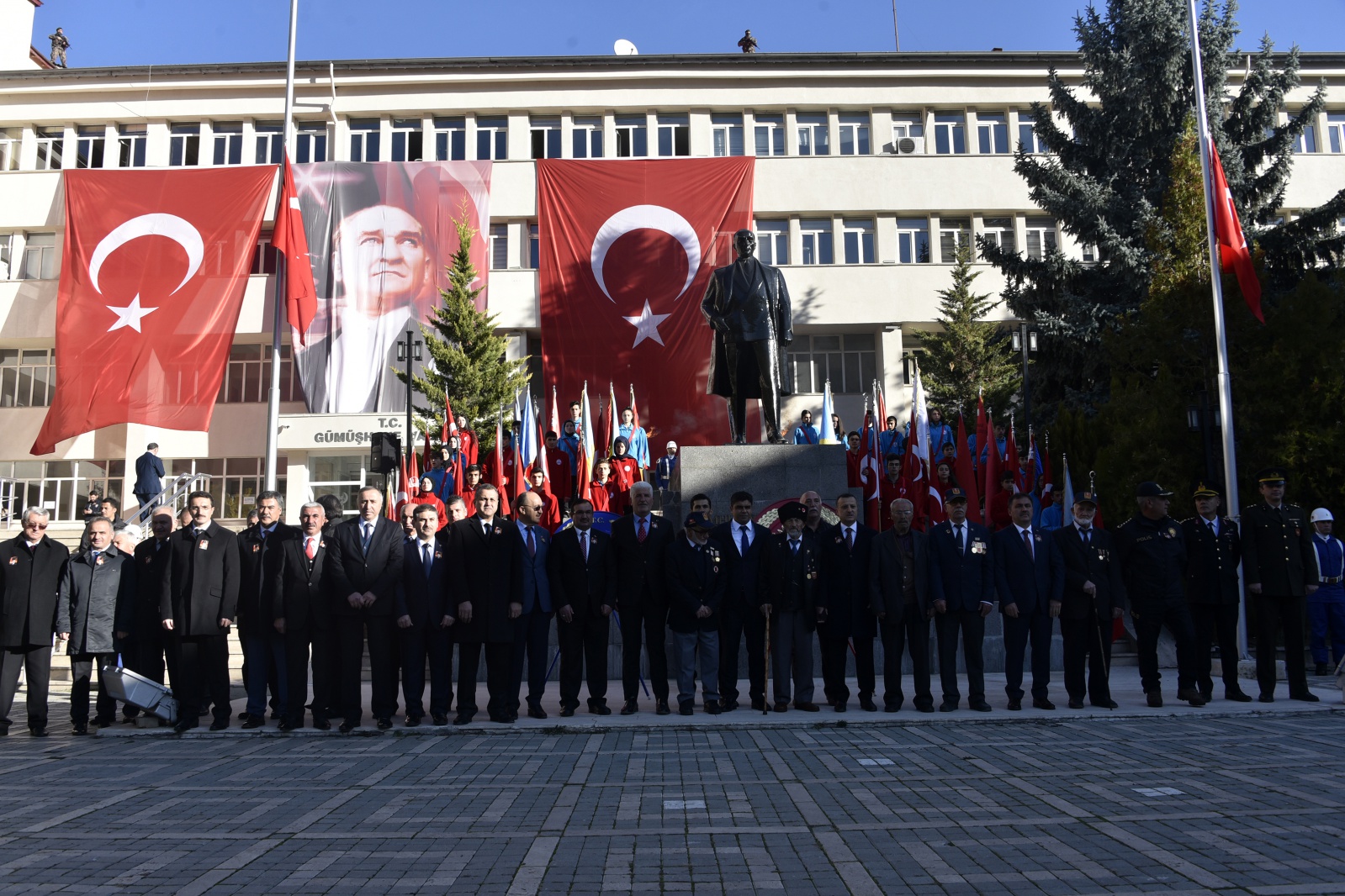 Gazi Mustafa Kemal Atatürk vefatının 81.yılında Gümüşhane’de anıldı 32