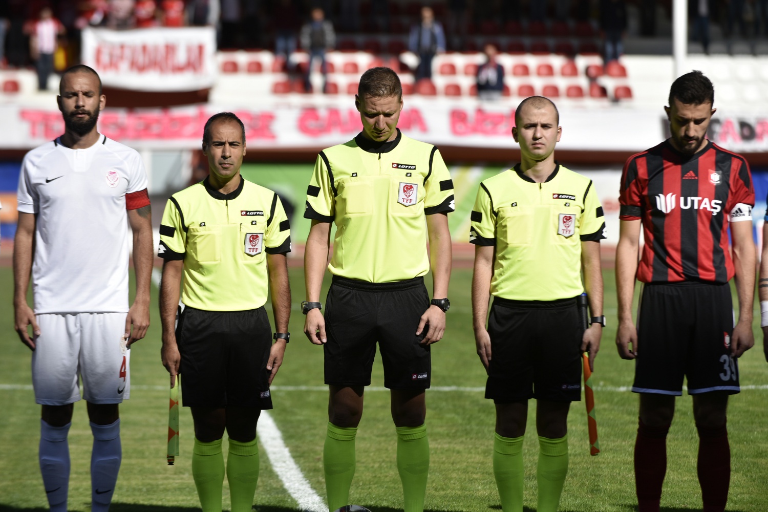 Gümüş galibiyete hasret: 1-1 4