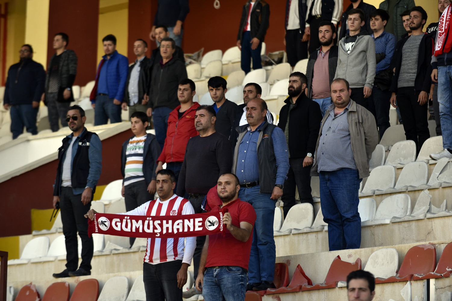 Gümüş galibiyete hasret: 1-1 5