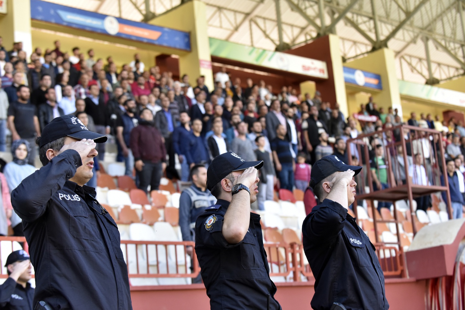 Gümüş galibiyete hasret: 1-1 17