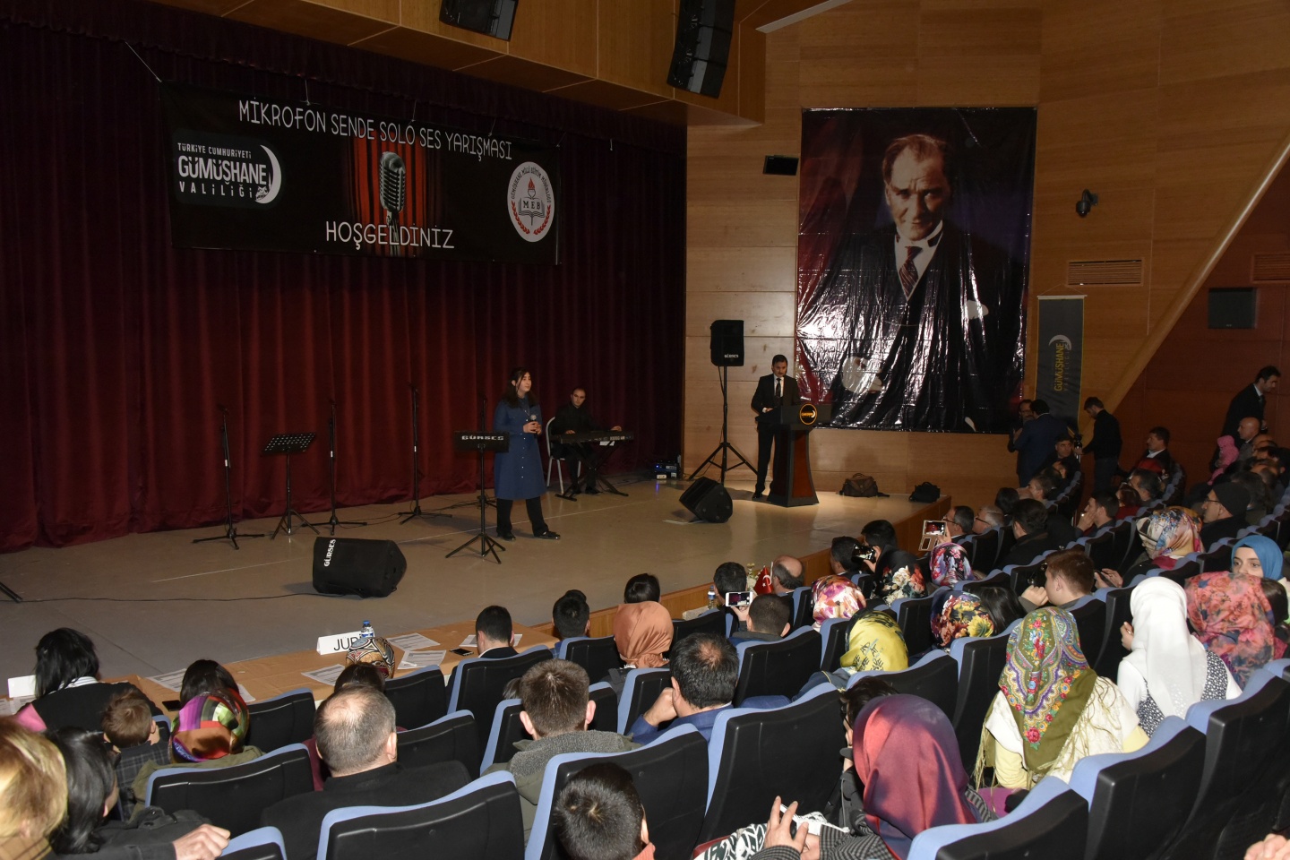 ‘Mikrofon Sende Solo Ses Yarışmasının’ finalleri yapıldı 16