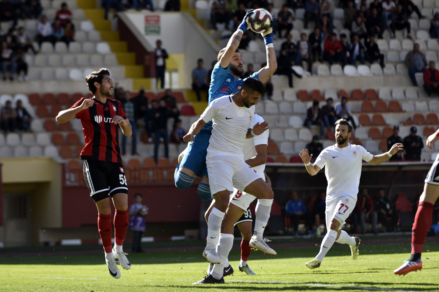 Gümüş galibiyete hasret: 1-1 37