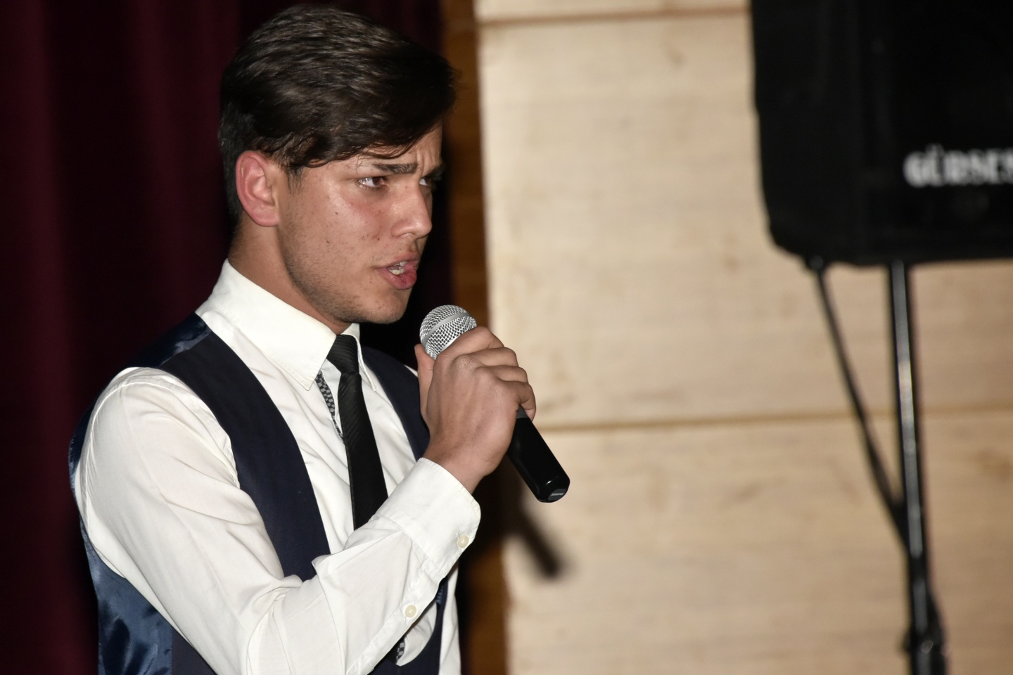 ‘Mikrofon Sende Solo Ses Yarışmasının’ finalleri yapıldı 27