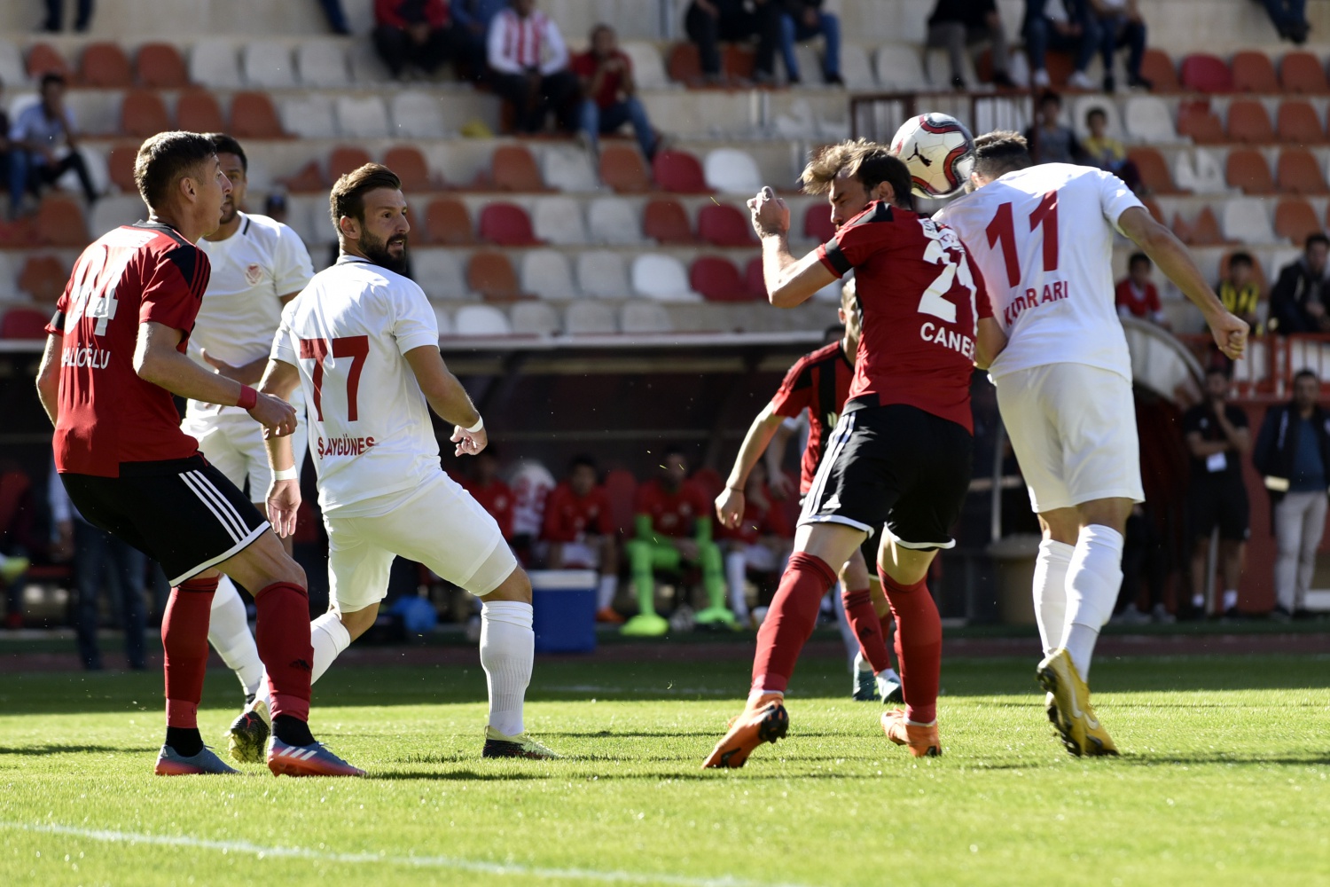 Gümüş galibiyete hasret: 1-1 39