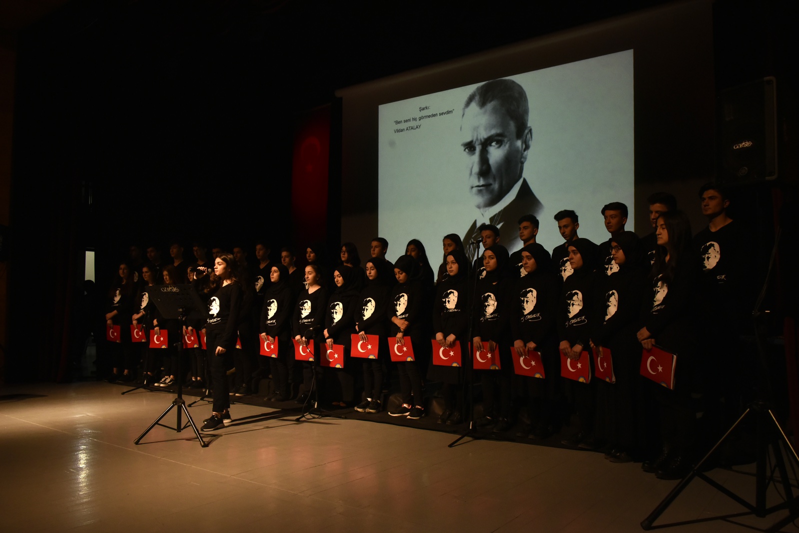 Gazi Mustafa Kemal Atatürk vefatının 81.yılında Gümüşhane’de anıldı 17