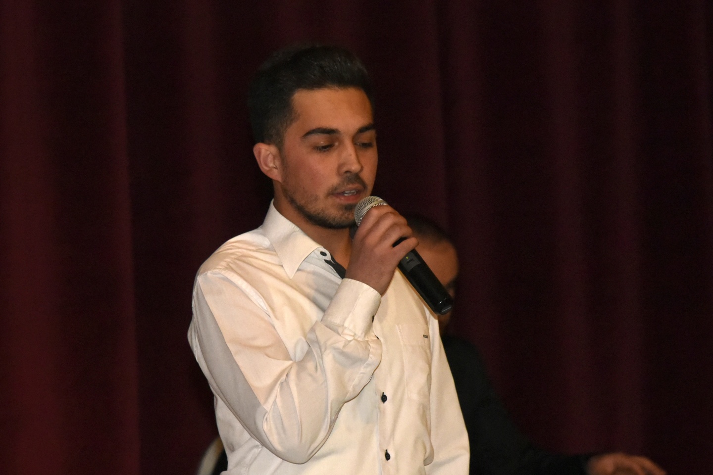 ‘Mikrofon Sende Solo Ses Yarışmasının’ finalleri yapıldı 15