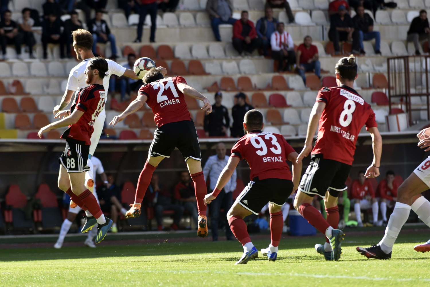 Gümüş galibiyete hasret: 1-1 45