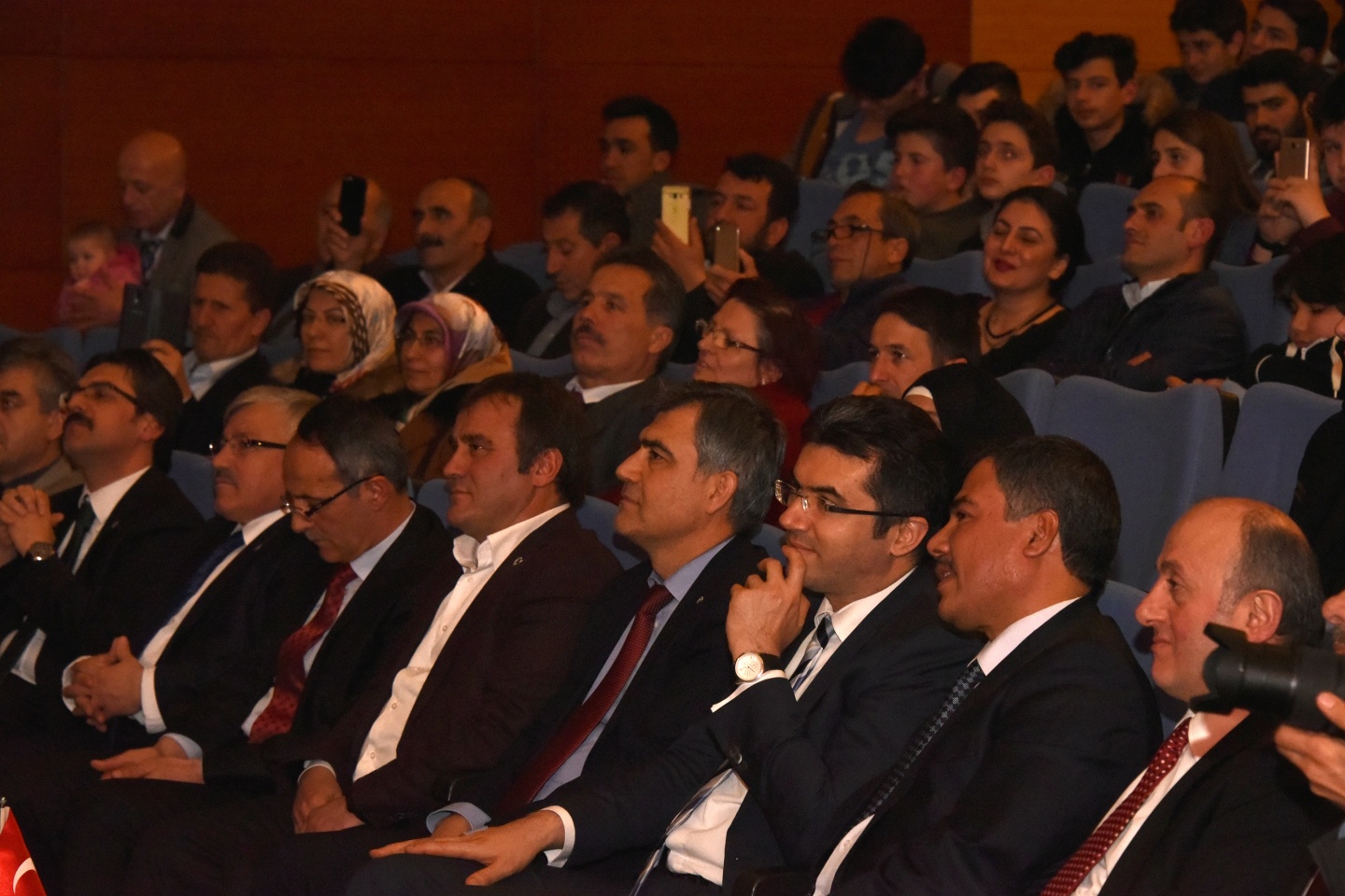 ‘Mikrofon Sende Solo Ses Yarışmasının’ finalleri yapıldı 10