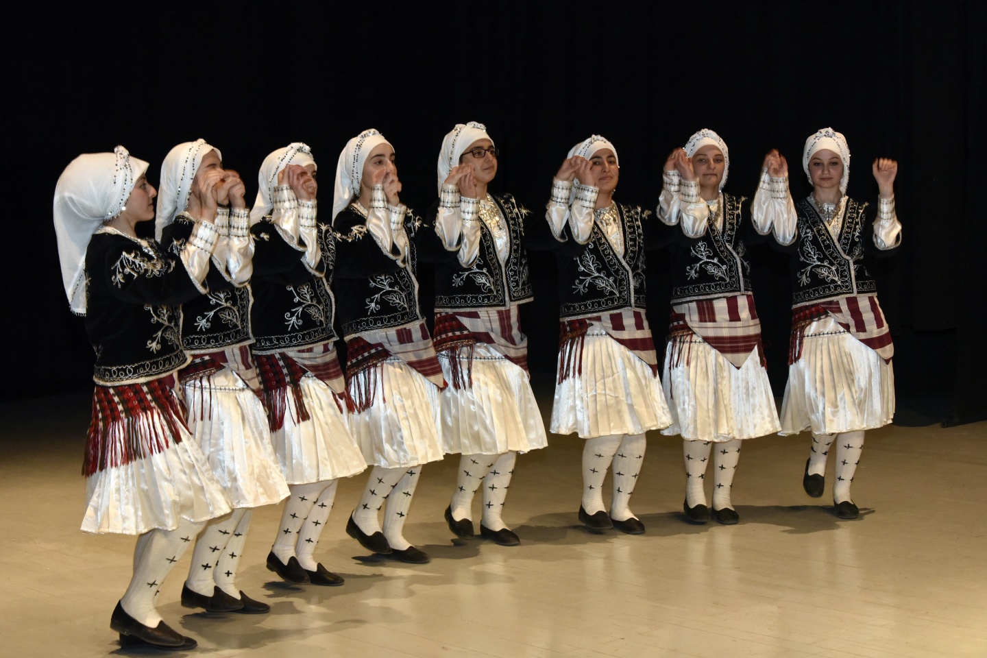 ‘Mikrofon Sende Solo Ses Yarışmasının’ finalleri yapıldı 9