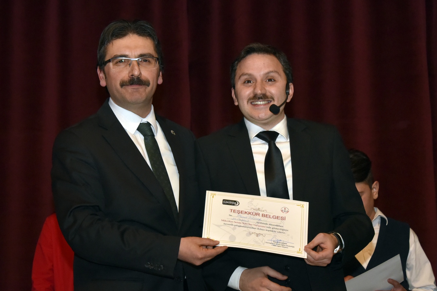 ‘Mikrofon Sende Solo Ses Yarışmasının’ finalleri yapıldı 21