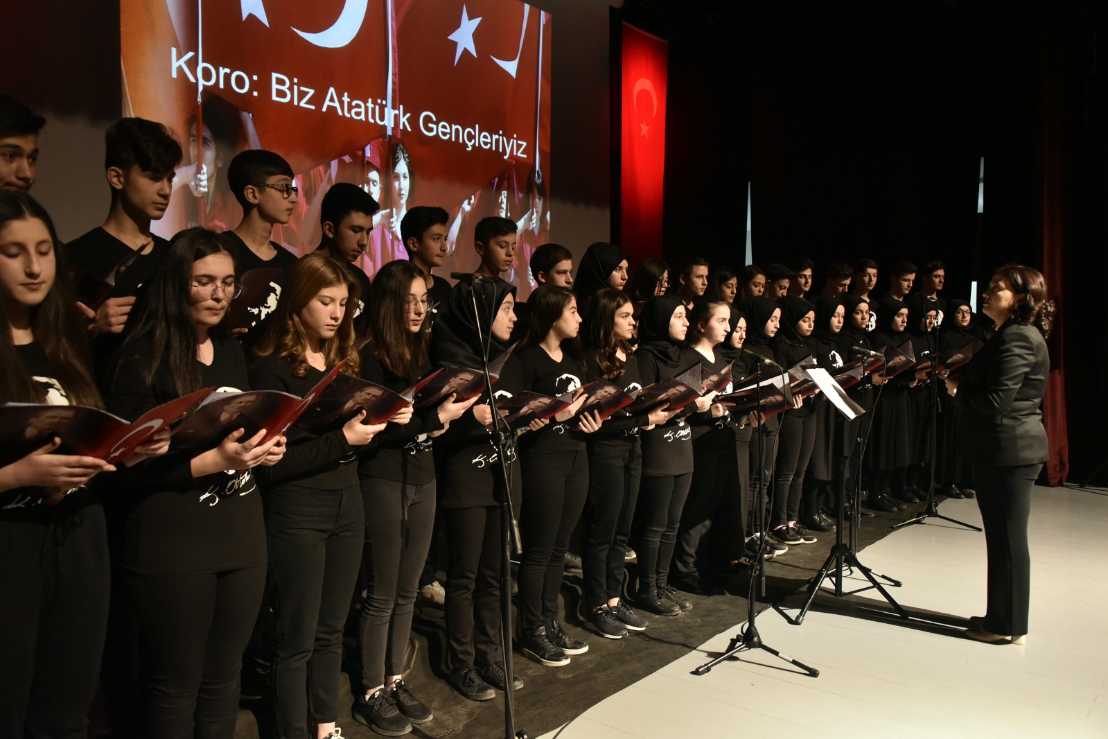 Gazi Mustafa Kemal Atatürk vefatının 81.yılında Gümüşhane’de anıldı 24