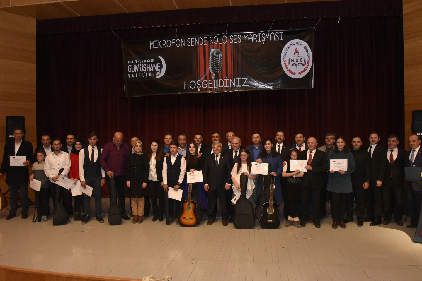 ‘Mikrofon Sende Solo Ses Yarışmasının’ finalleri yapıldı 23