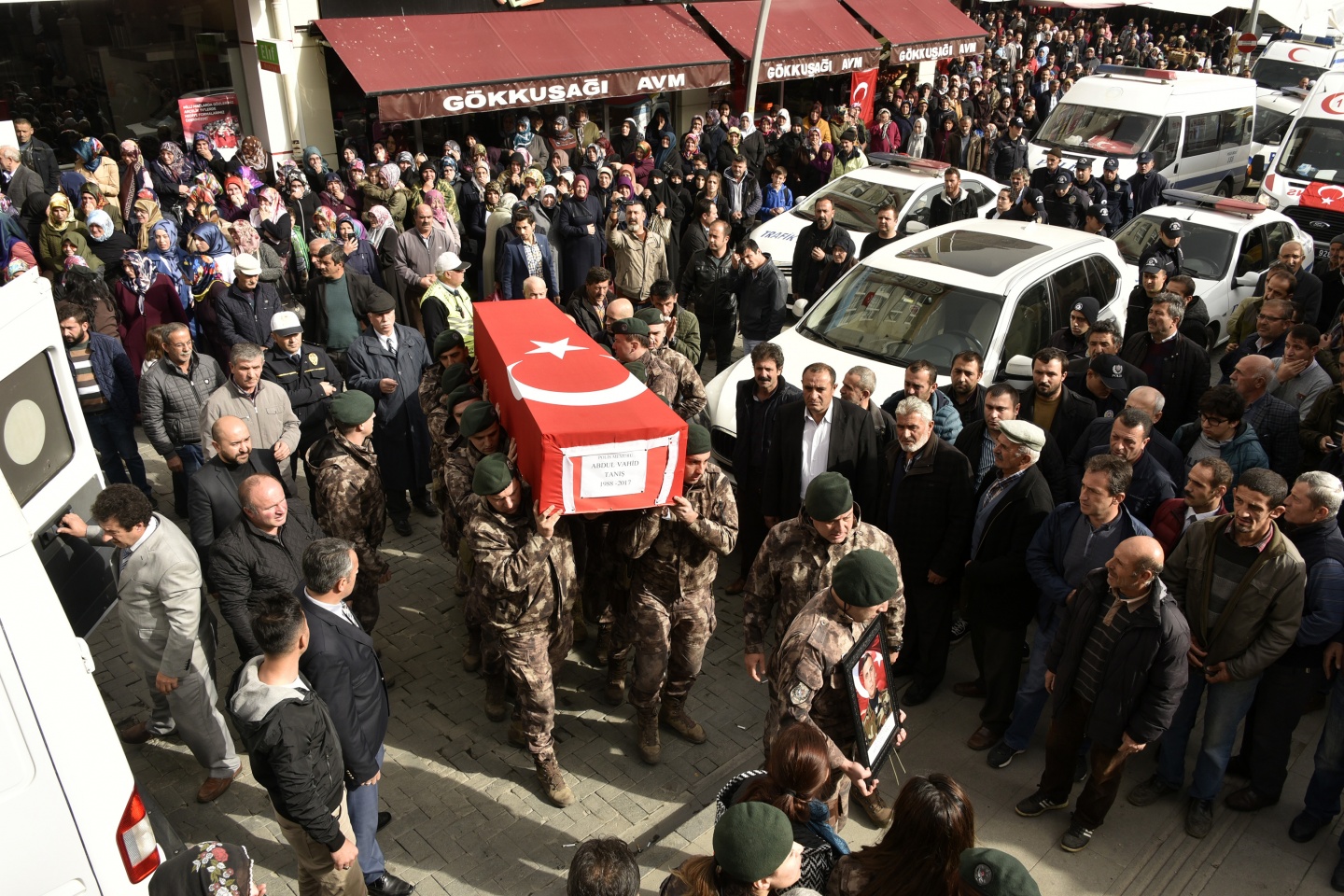 Gümüşhane şehidini gözyaşlarıyla uğurladı 7