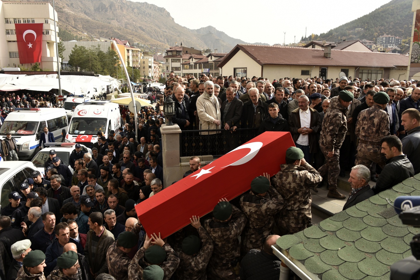 Gümüşhane şehidini gözyaşlarıyla uğurladı 5