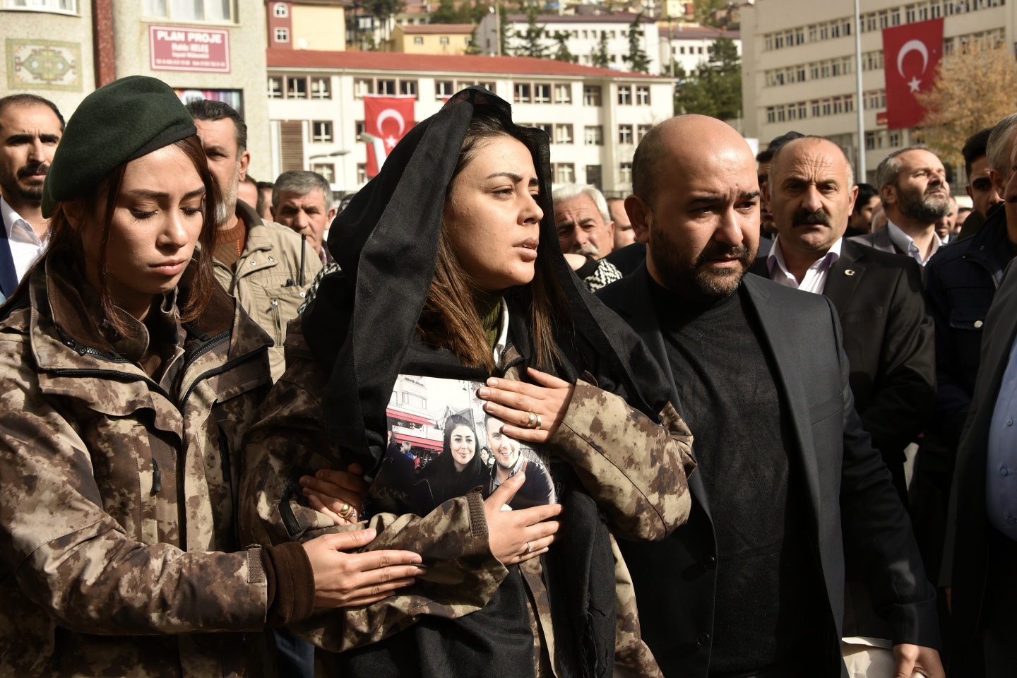 Gümüşhane şehidini gözyaşlarıyla uğurladı 6