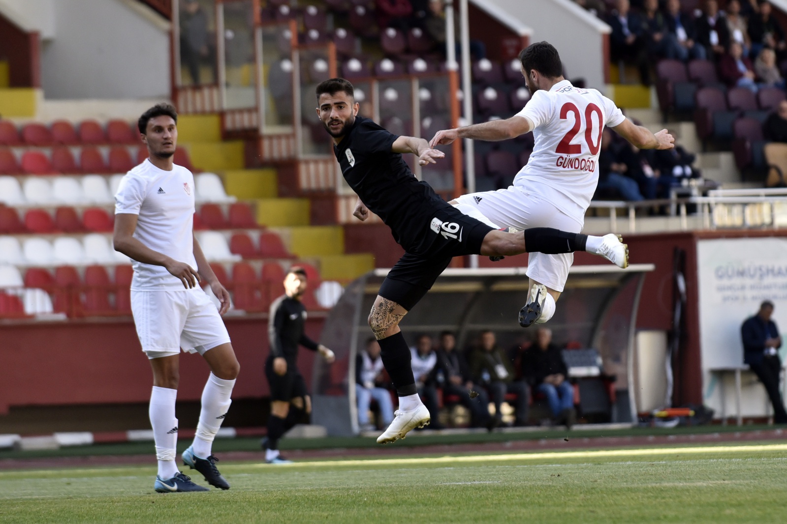 Gümüş sahasında kayıp: 0-1 4