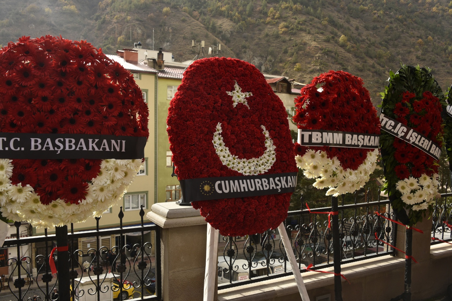 Gümüşhane şehidini gözyaşlarıyla uğurladı 9