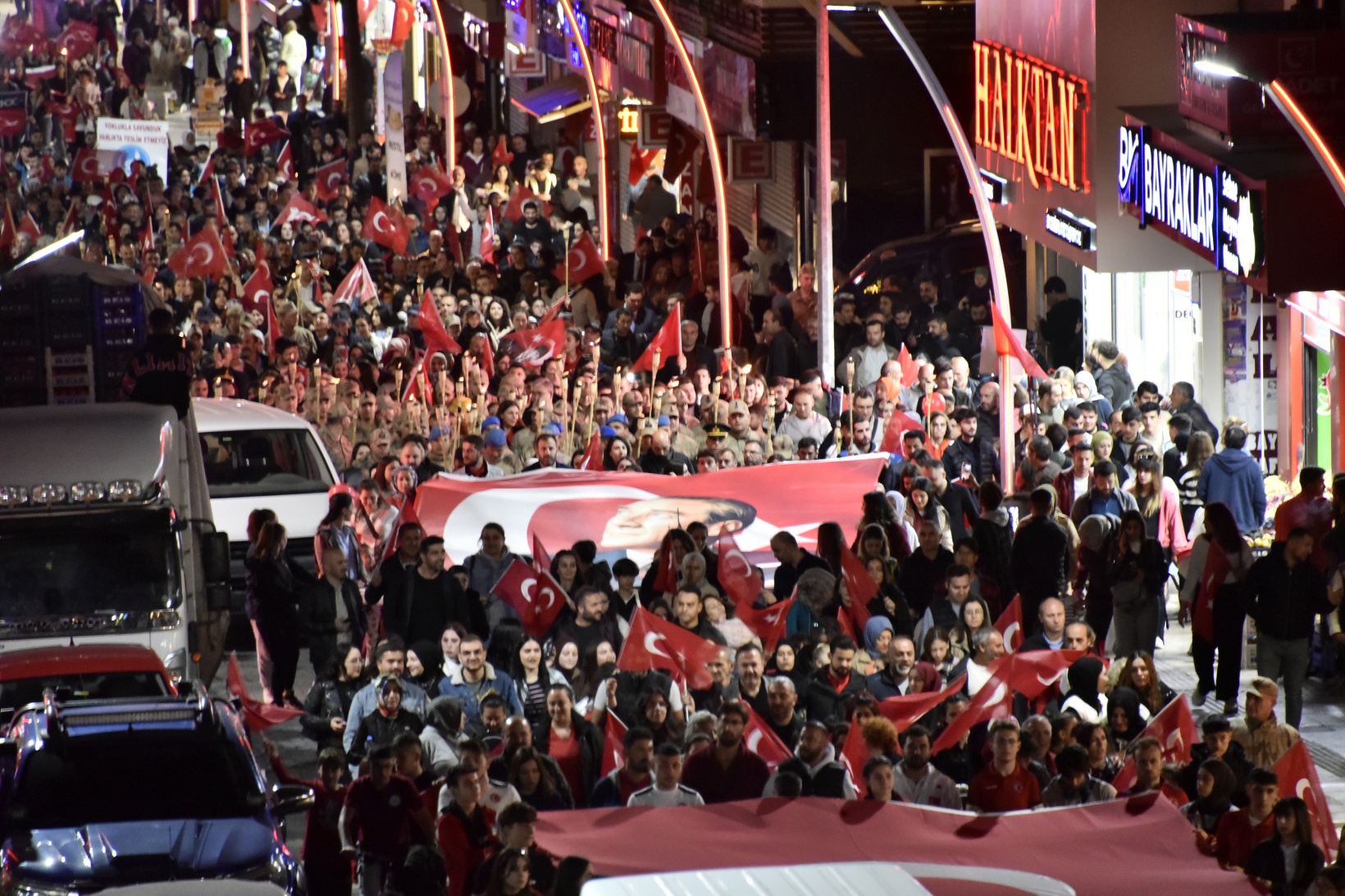 Gümüşhane’de fener alayı yürüyüşü gerçekleştirildi   77