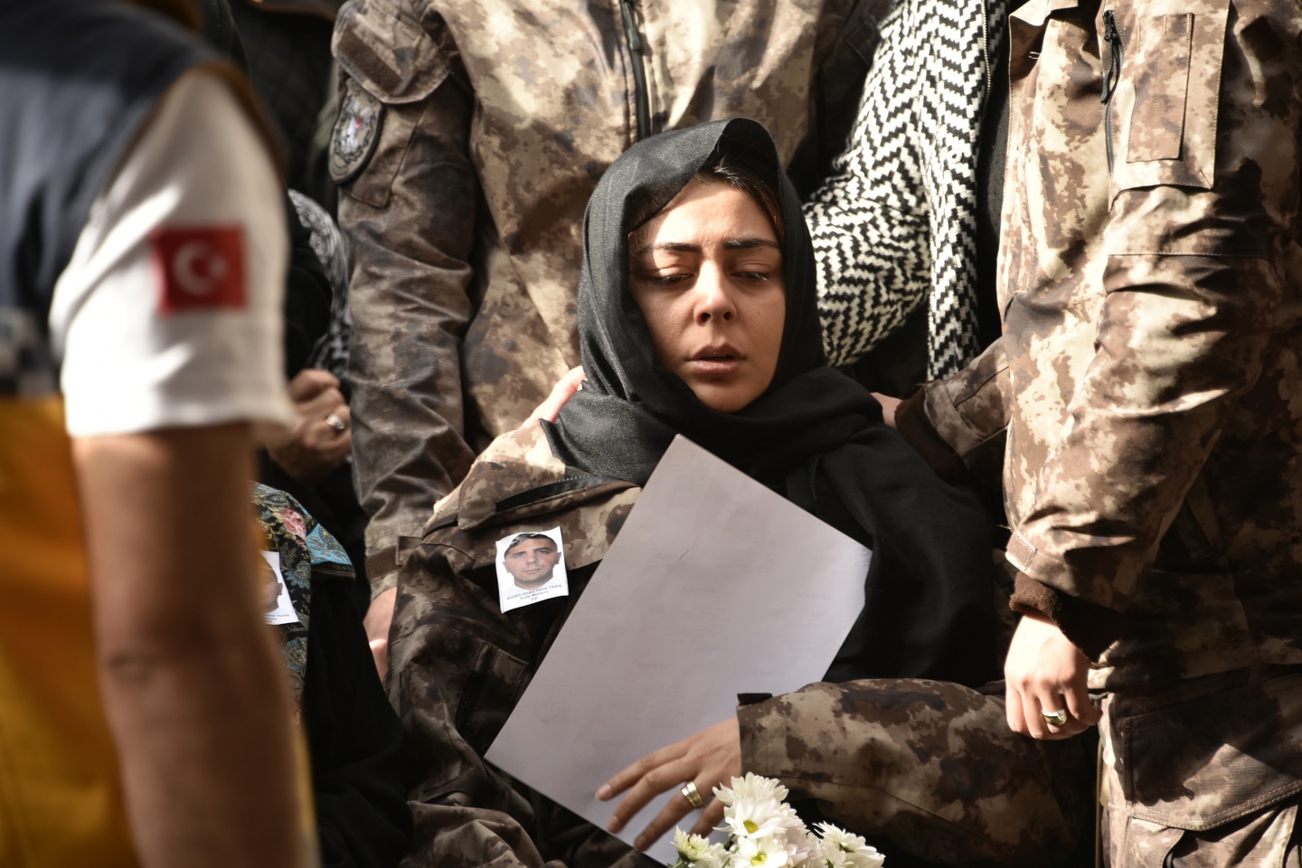 Gümüşhane şehidini gözyaşlarıyla uğurladı 17