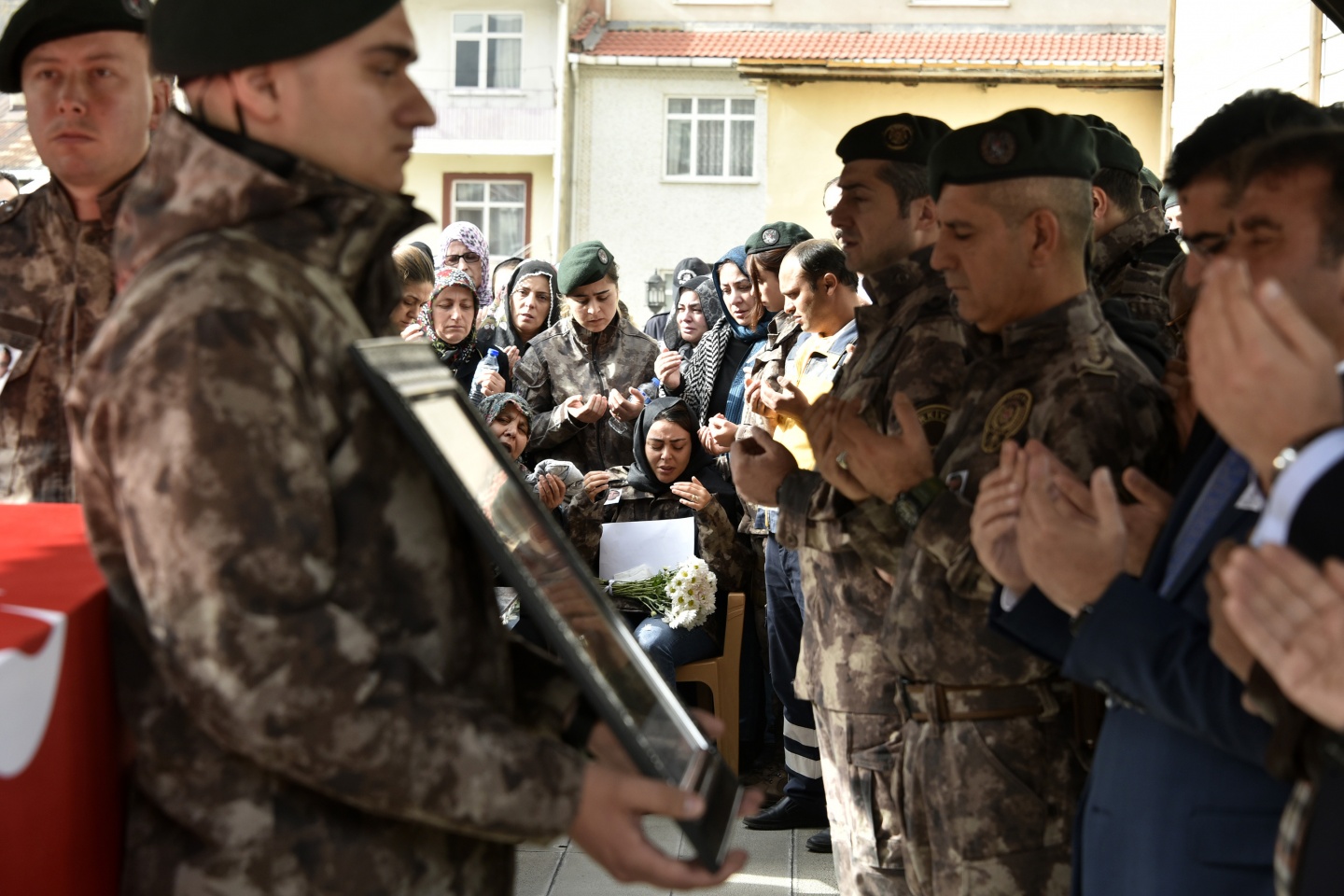 Gümüşhane şehidini gözyaşlarıyla uğurladı 22