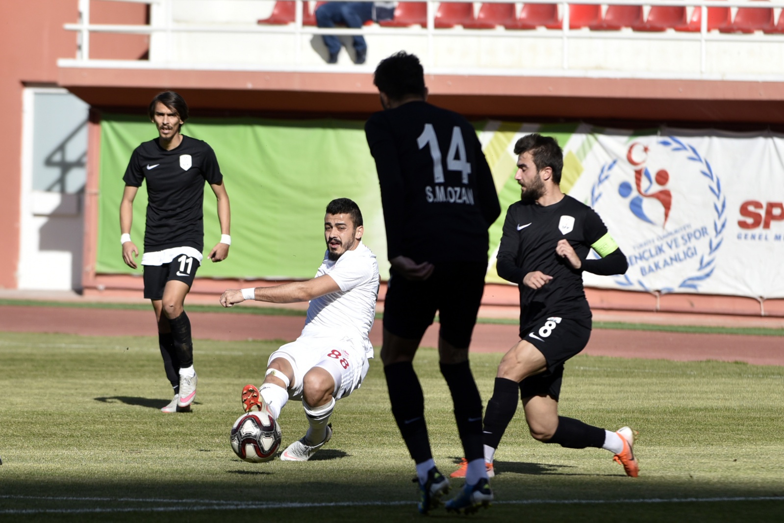 Gümüş sahasında kayıp: 0-1 9