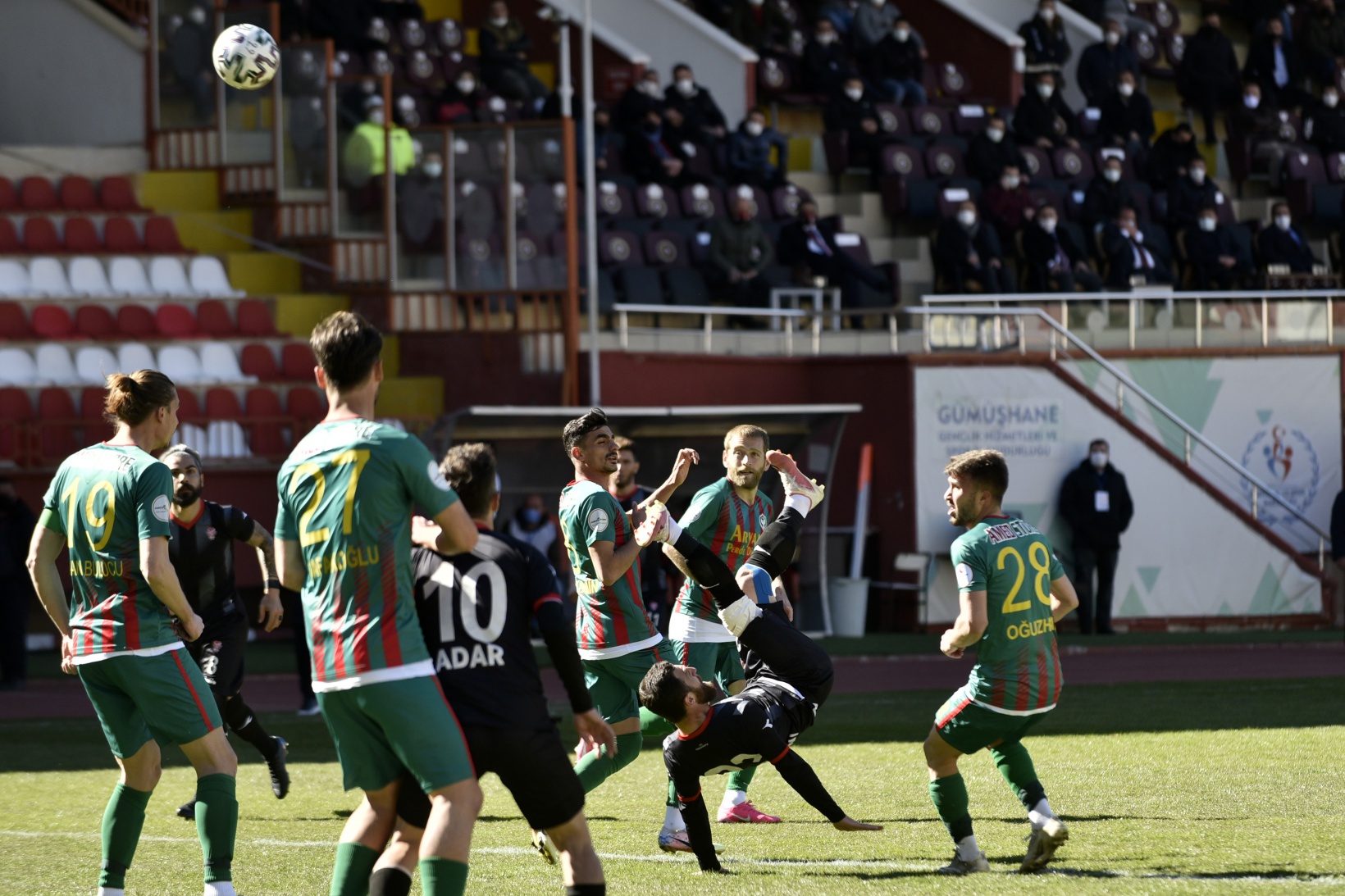 Gümüş kayıplarda: 0-2 33