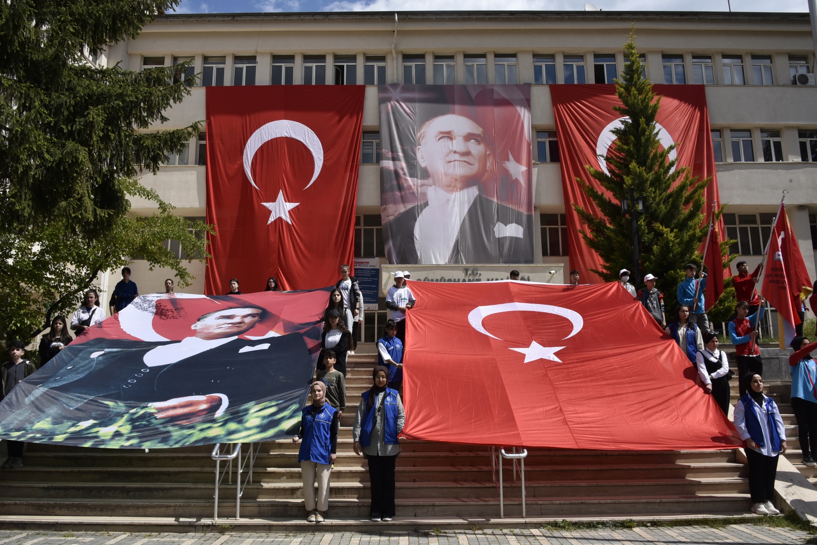 Gümüşhane’de 19 Mayıs’a coşkulu kutlama 15